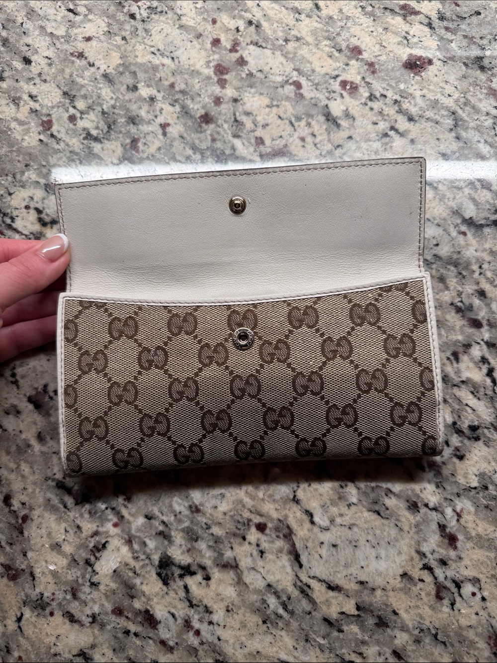Gucci Brown GG Monogram Heart Snap Continental Wallet - Picture 3 of 5